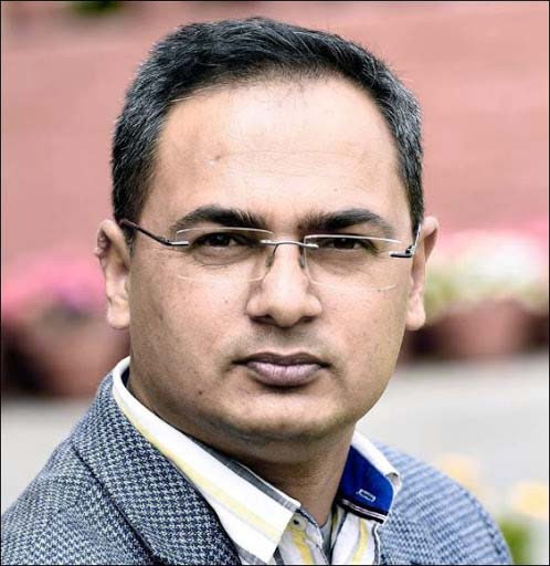 चेतन अधिकारी