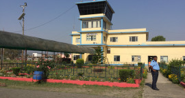 सुर्खेत विमानस्थल ।