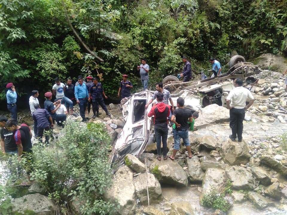 दशैंमा ६० दुर्घटना, २४ जनाको मृत्यु