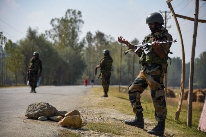 भारत र पाकिस्तानबिच सीमा क्षेत्रमा भिडन्त, दुवै तर्फका सुरक्षाकर्मीसहित कम्तिमा १५ जनाको मृत्यु