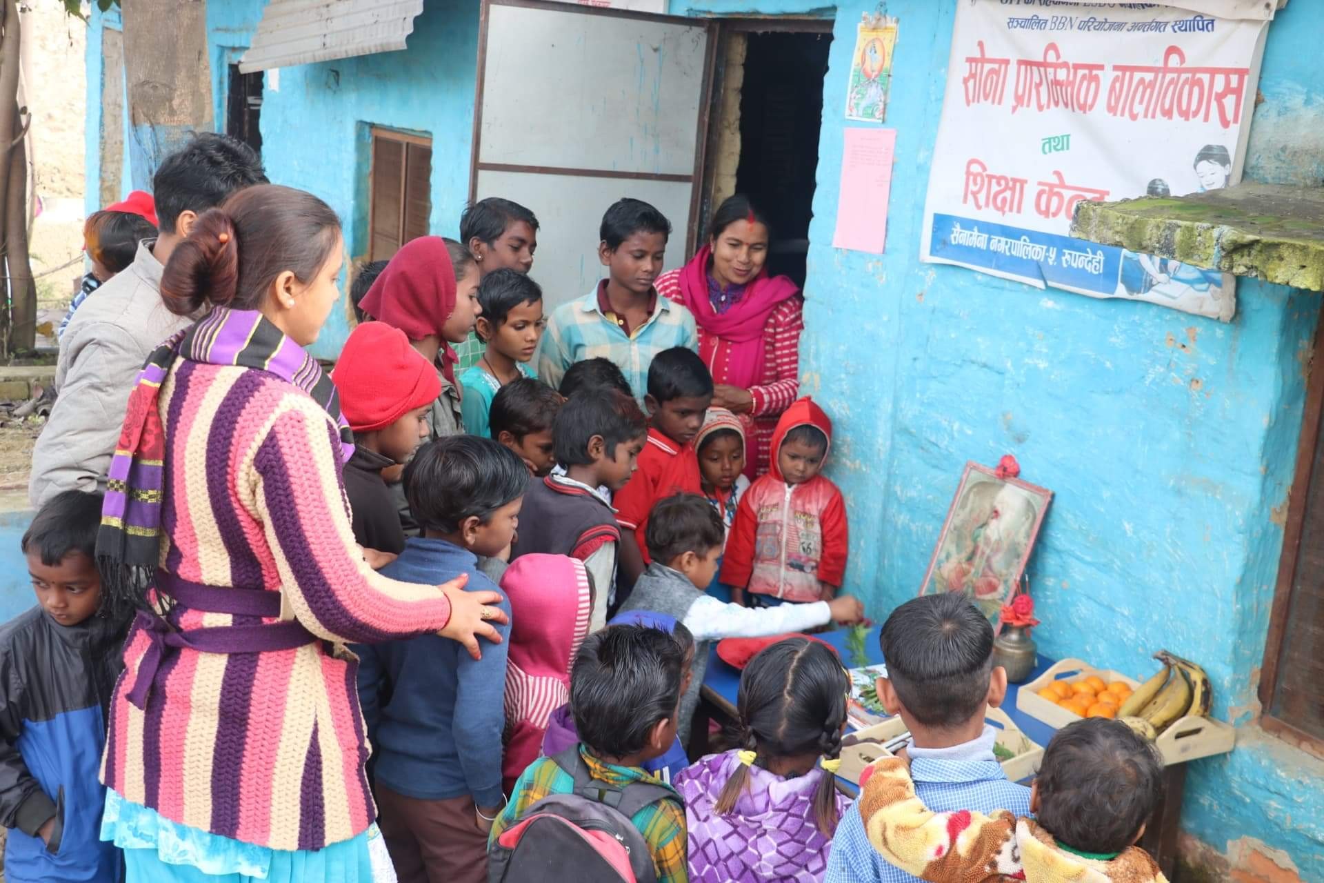 ईटा उद्योगका मजदुरका छोराछोरीलेे मनाए वसन्त पञ्चमी