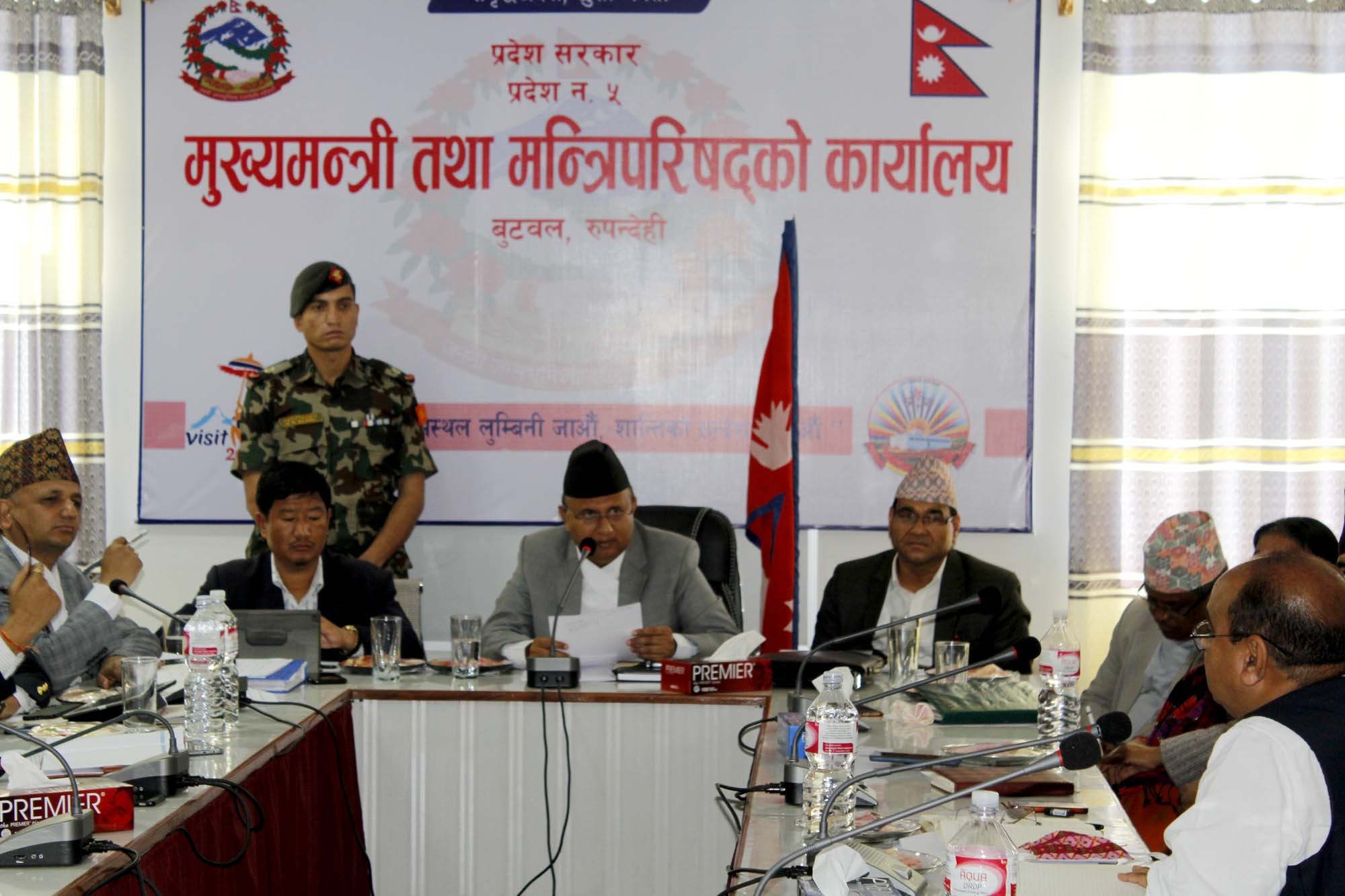 कोरोना संक्रमणको जोखिमबाट बच्न प्रदेश ५ मा भारतबाट आउने गाडी रोकिने, प्रदेशभरका अस्‍पतालमा उच्च शतर्कता