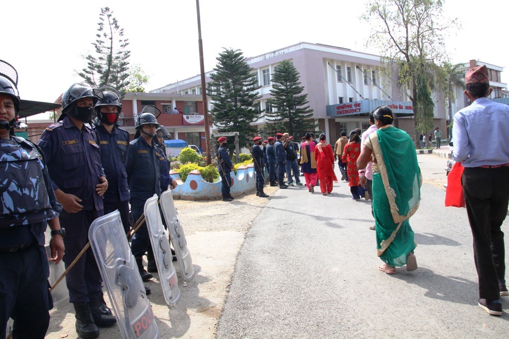 बिरामीको मृत्यु भएपछि भैरहवाको मेडिकल कलेजमा तनाब
