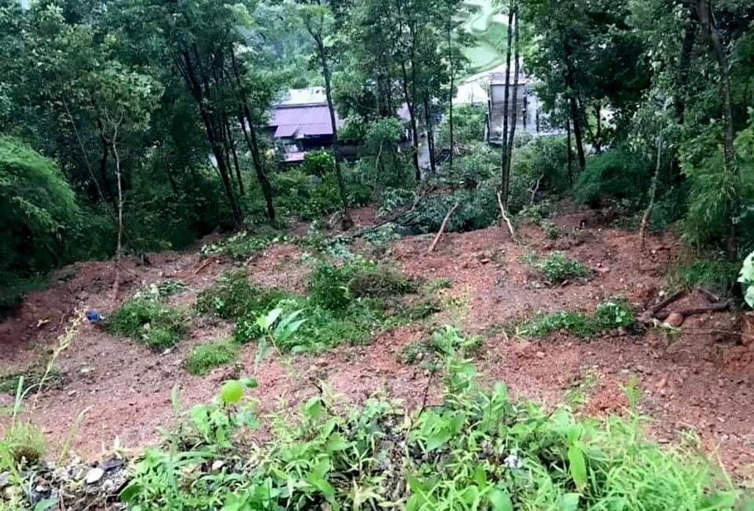 कास्कीमा पहिरो जाँदा ७ जनाको मृत्यु, ८ जना घाइते