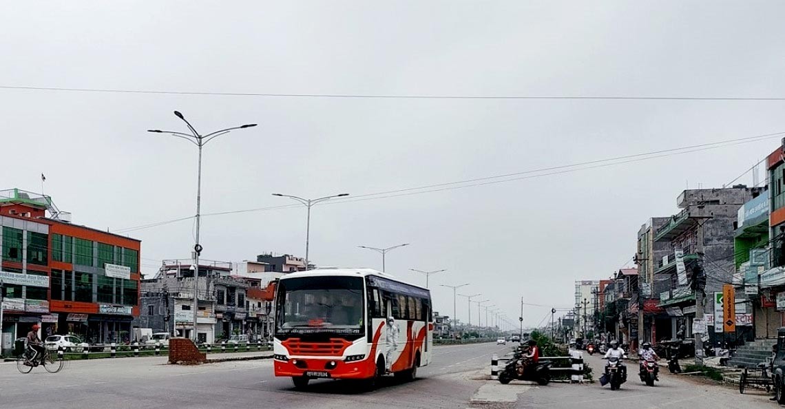 साढे ३ महिनापछि रुपन्देहीमा चले सार्वजनिक बस