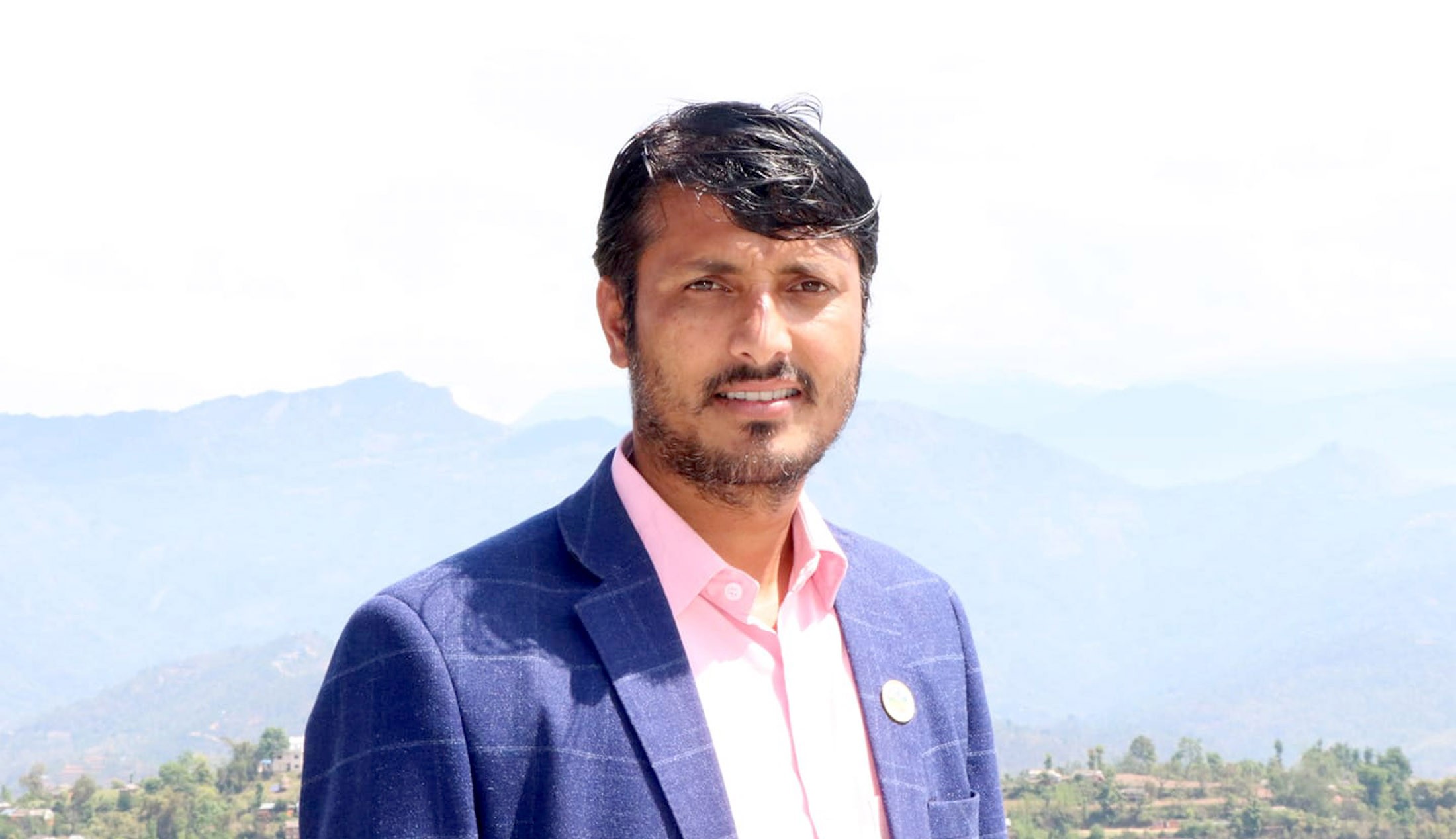 समाज र कोरोना दुवैसँग लड्नुपर्‍यो