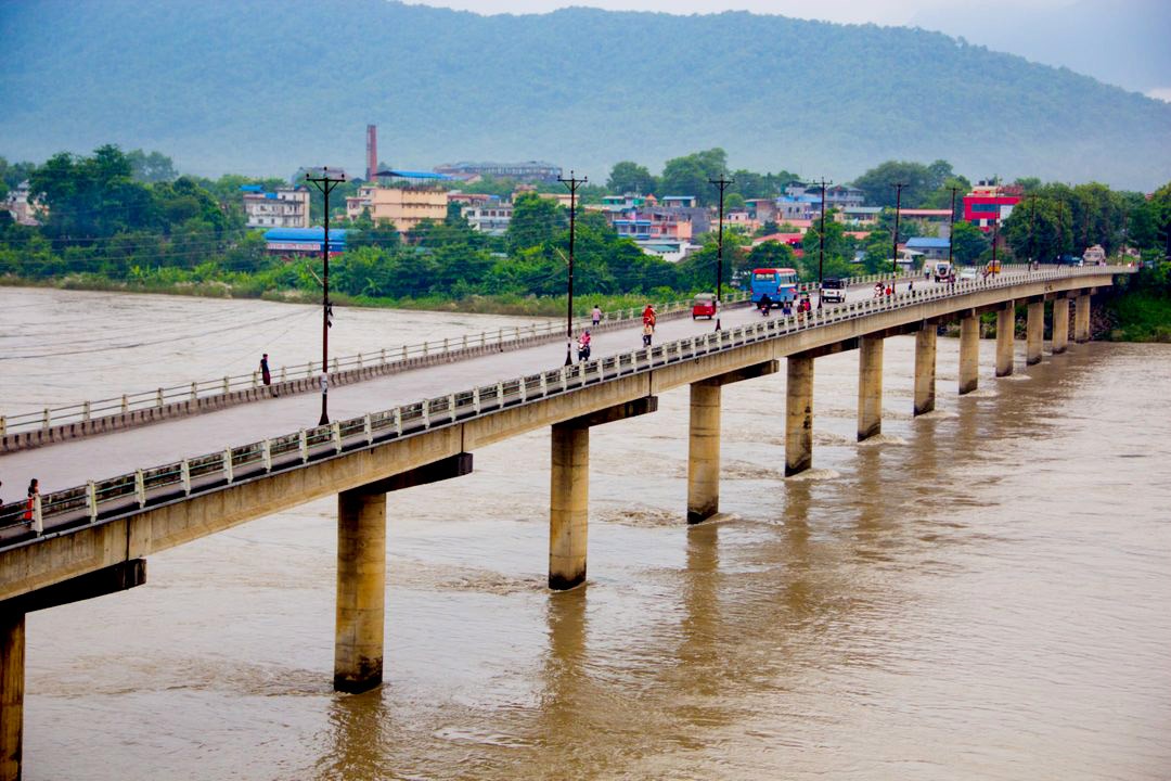 नारायणी पुलबाट हाम फालेर एक पुरुष बेपत्ता