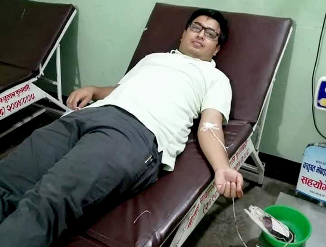 कोरोना संक्रमितलाई बचाउन बुटवलमा अस्पतालकै चिकित्सकले दिए प्लाज्मा