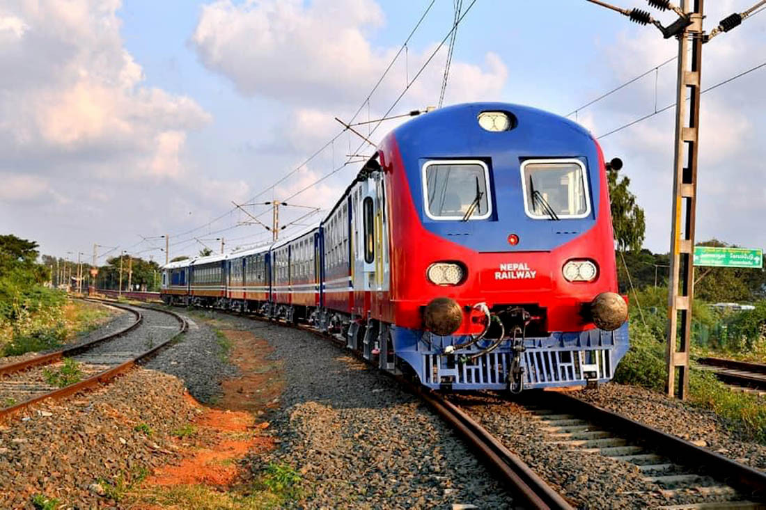 यस्तो छ नेपालको रेल (तस्वीरहरु)