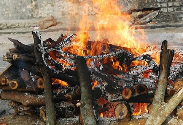 ६ महिनाका बालकसहित एकै परिवारका ९ जनाको सामूहिक दाहसंस्कार