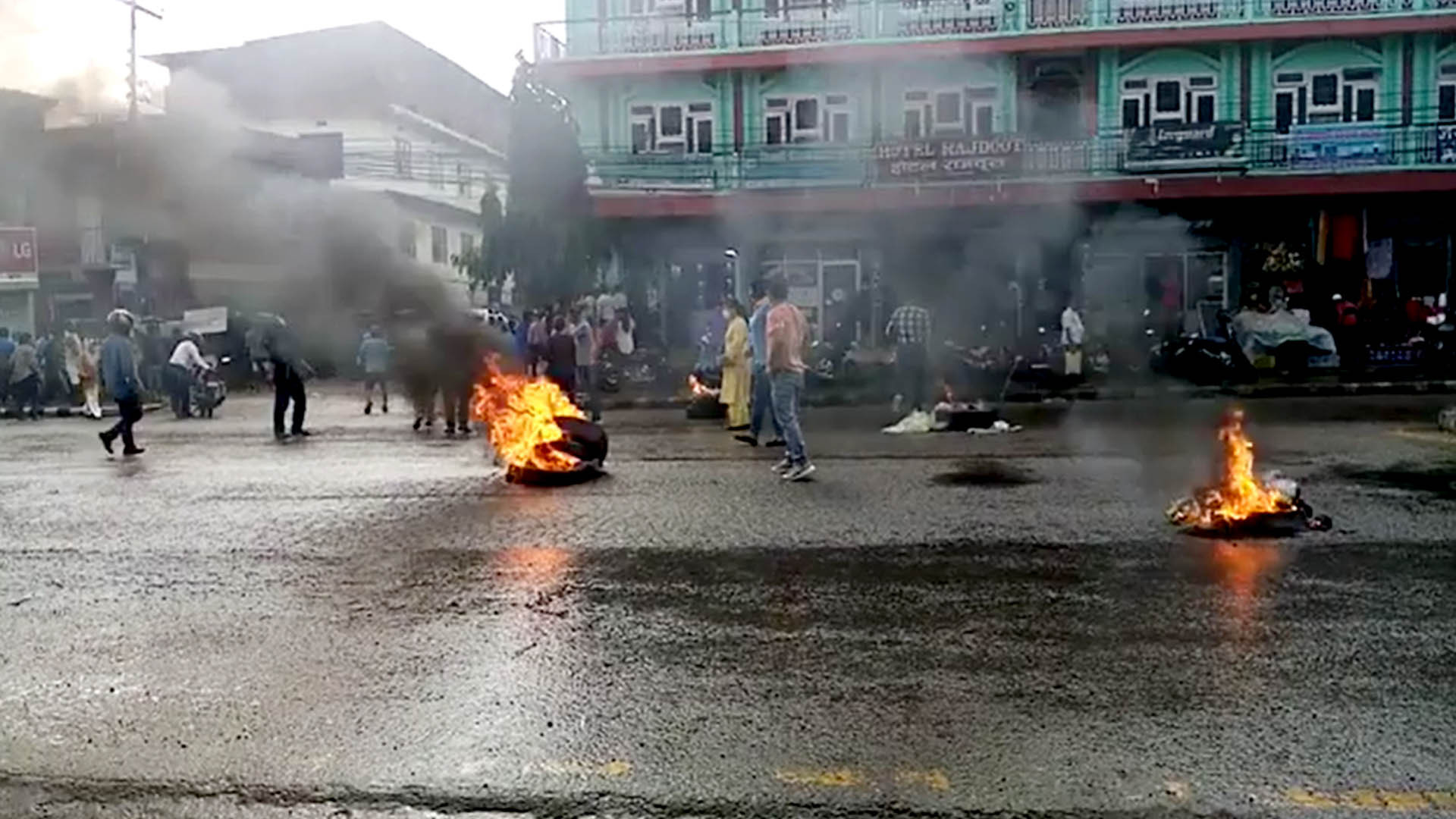 राजधानी सार्ने प्रस्तावप्रति कांग्रेस रुपन्देहीले थाल्यो आन्दोलन, साथ दिन आह्वान