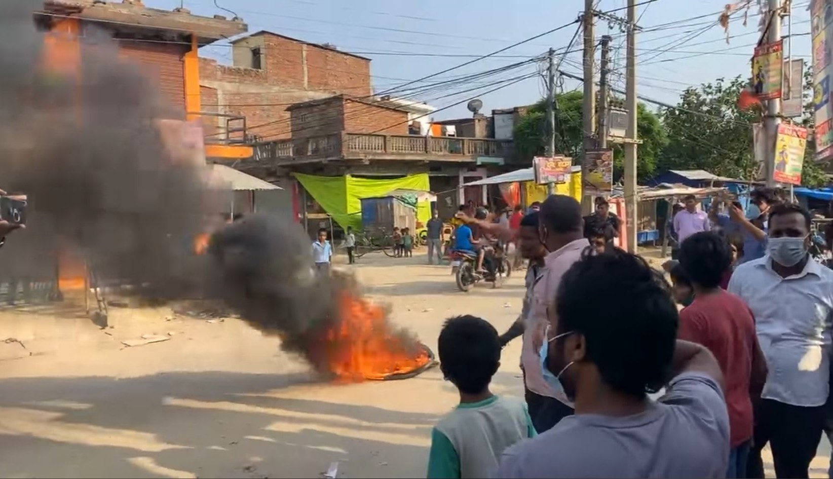 निषेधाज्ञामा निकै कडाई भएको भन्दै लुम्बिनीमा बिरोध, मेयर भन्छन्–पुर्वाग्रह राखियो