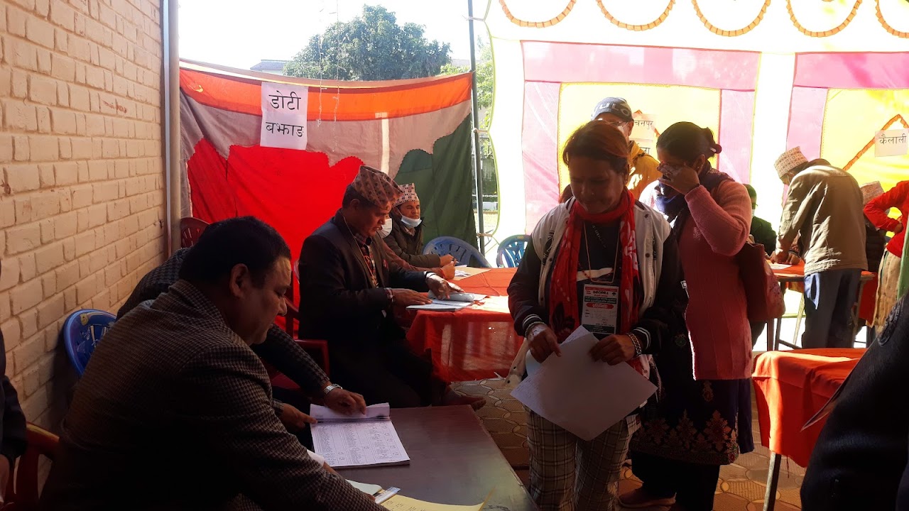 कांग्रेस सुदूरपश्चिम प्रदेश कार्यसमिति चयनका लागि मतदान हुँदै