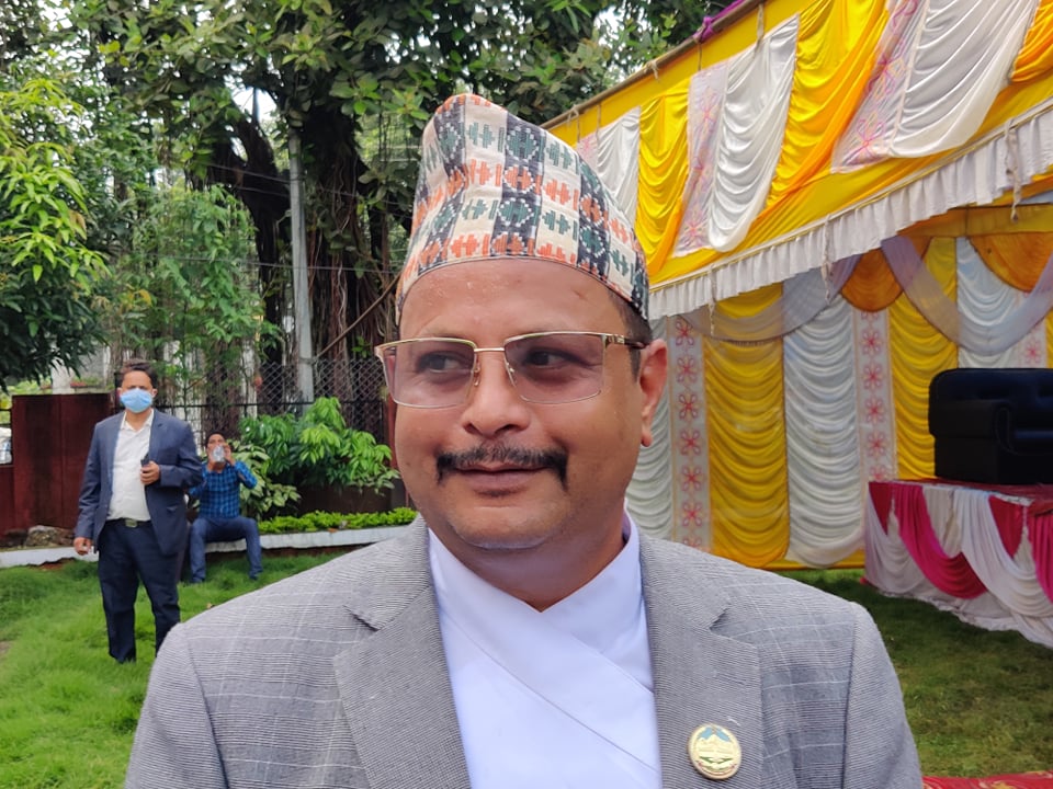 एमालेले कारवाही गरेका लुम्बिनीका सांसद शाही भन्छन्-म स्वतन्त्र सांसद हुँ, कारवाहीको ‌औचित्य छैन 