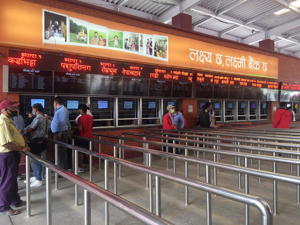 नयाँ बसपार्कको ‘टिकट काउण्टर’ अब कम्युटर प्रणालीमा 