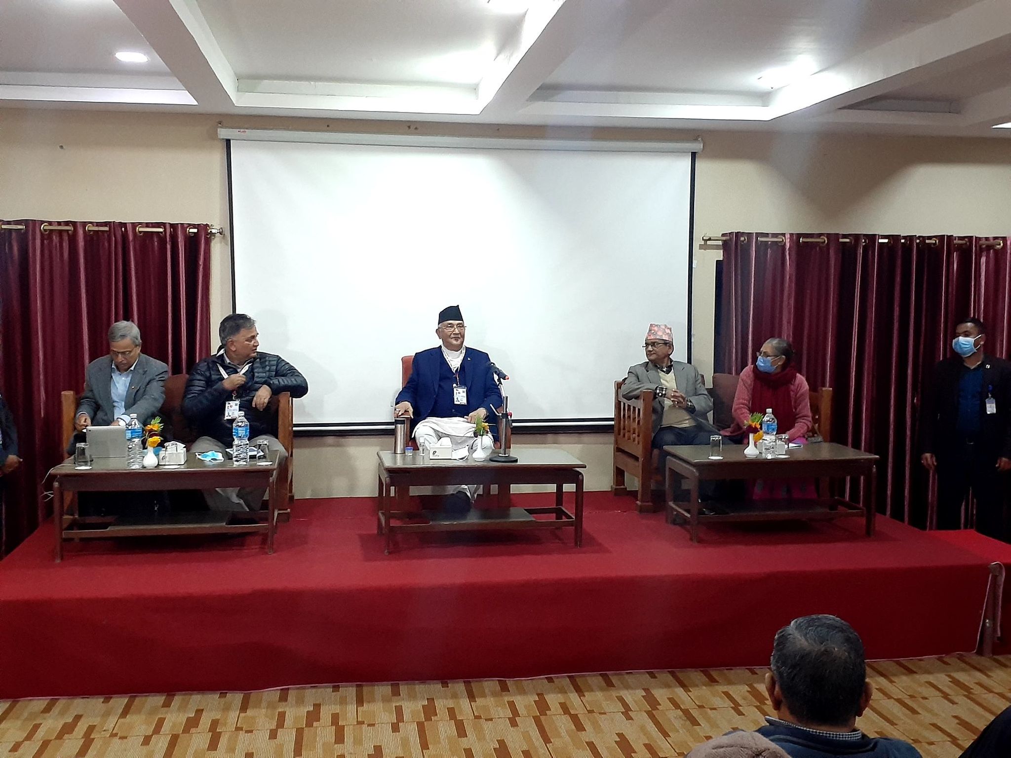 एमाले महाधिवेशनकाे बन्दसत्र आजबाट