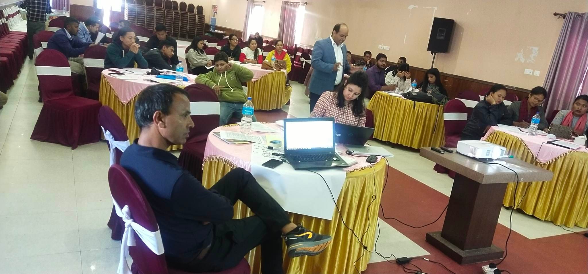 प्रतिजैविक प्रतिरोधबारे सञ्चारकर्मीसँग अन्तरक्रिया