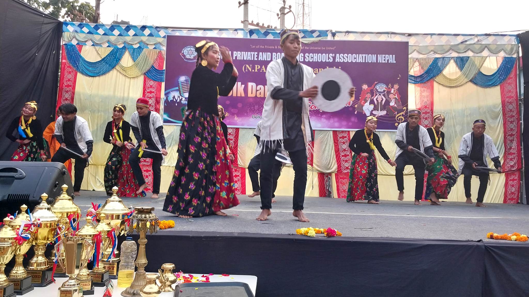 नेशनल प्याब्सन लोक नृत्य तथा गायनको उपाधि देवदह र न्यु नमुनालाई