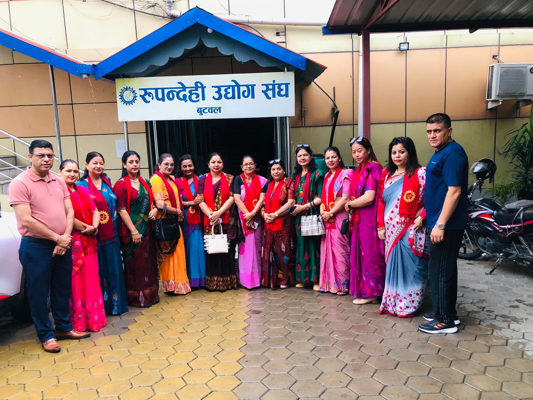 रुपन्देहीका उद्यमी महिलाहरु औद्योगिक भ्रमणमा