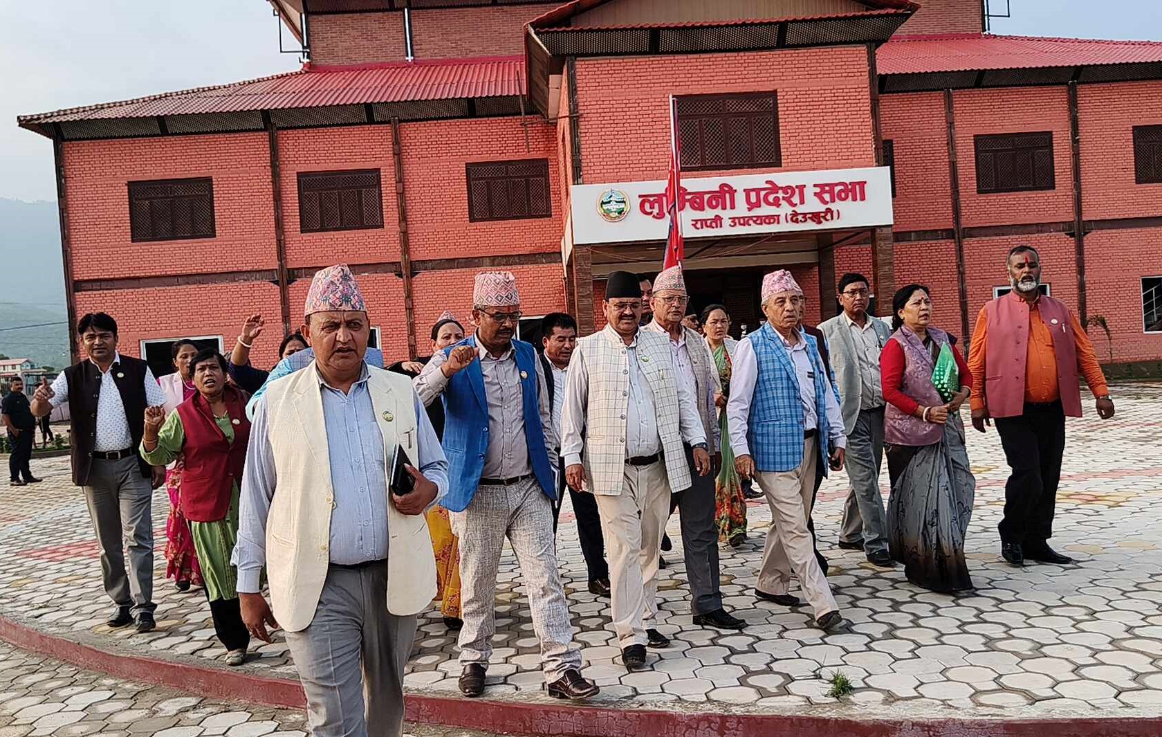 लुम्बिनीमा एमालेले गर्‍यो बजेटमाथिको छलफल बहिष्कार