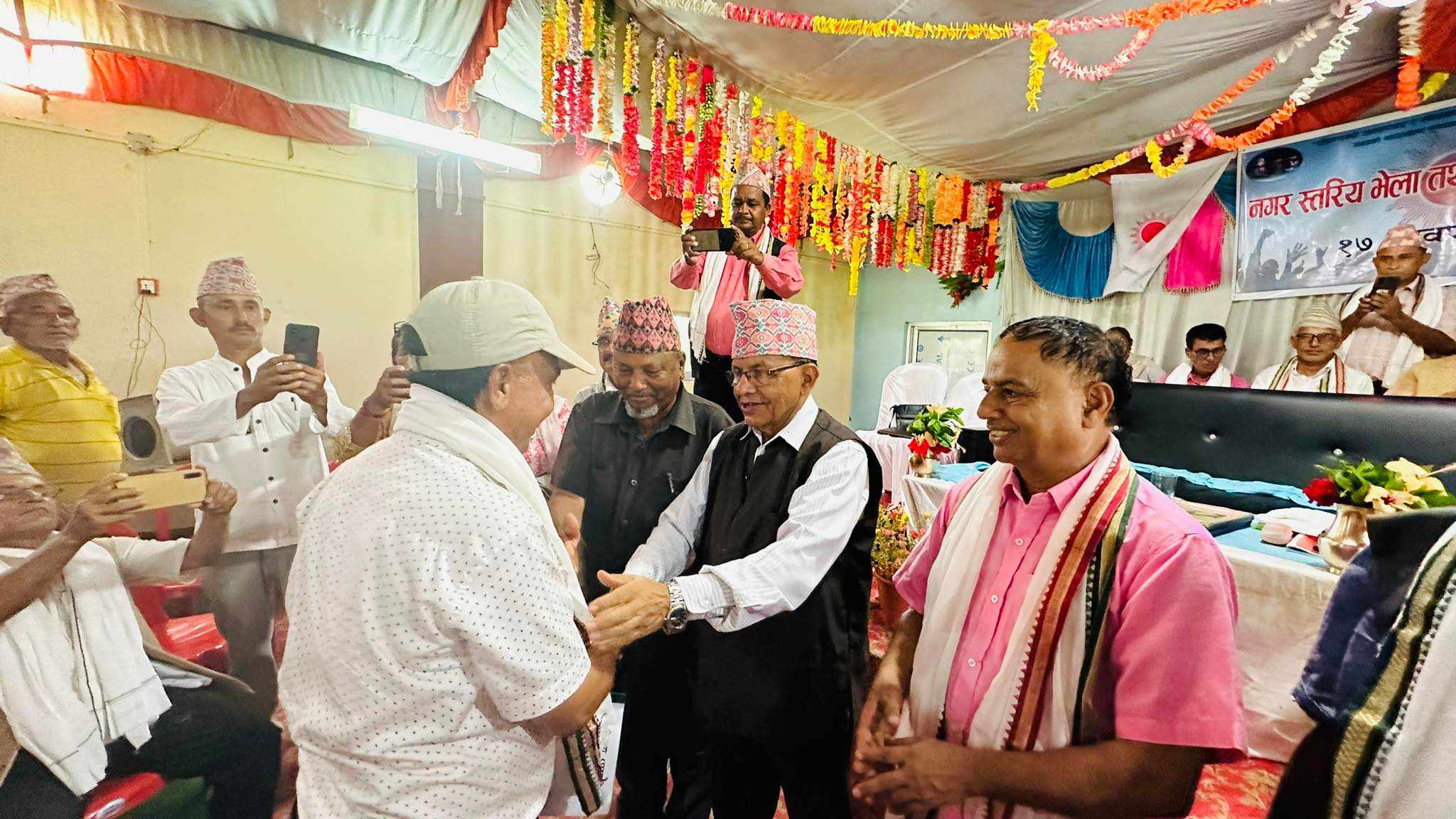 बर्दियाको मधुवनमा एमालेमै फर्कियो समाजवादीको नगर कमिटी