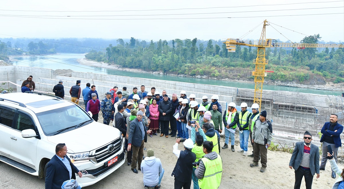 एमाले अध्यक्ष ओलीद्वारा भेरी बबई डाइभर्सनको अवलोकनः गुणस्तरमा कुनै सम्झौता गर्न नहुनेमा जोड