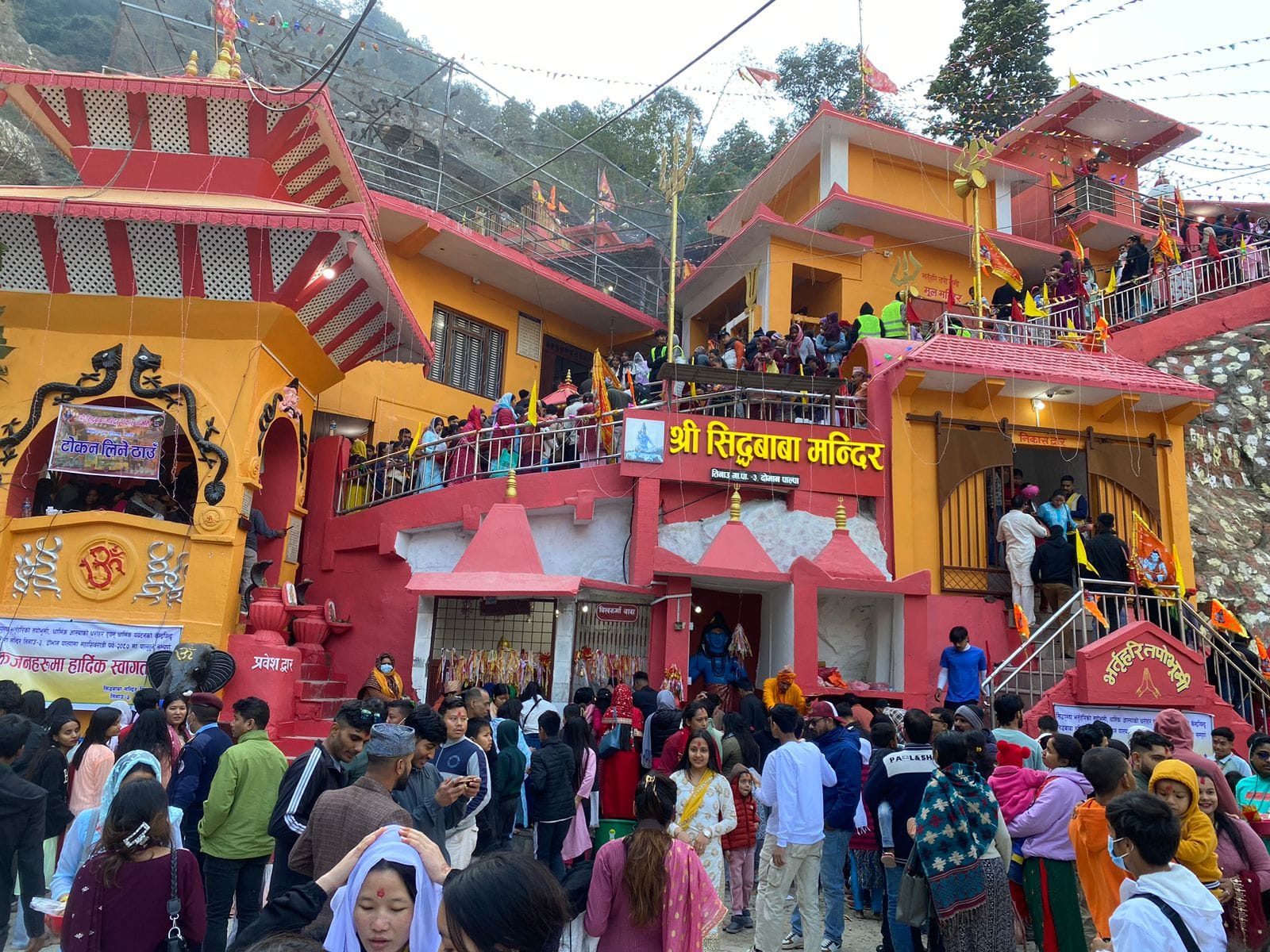 शिवरात्रीमा सिद्धबाबामा दर्शन गर्न टोकन, भक्तजनलाई बसको सुविधा 