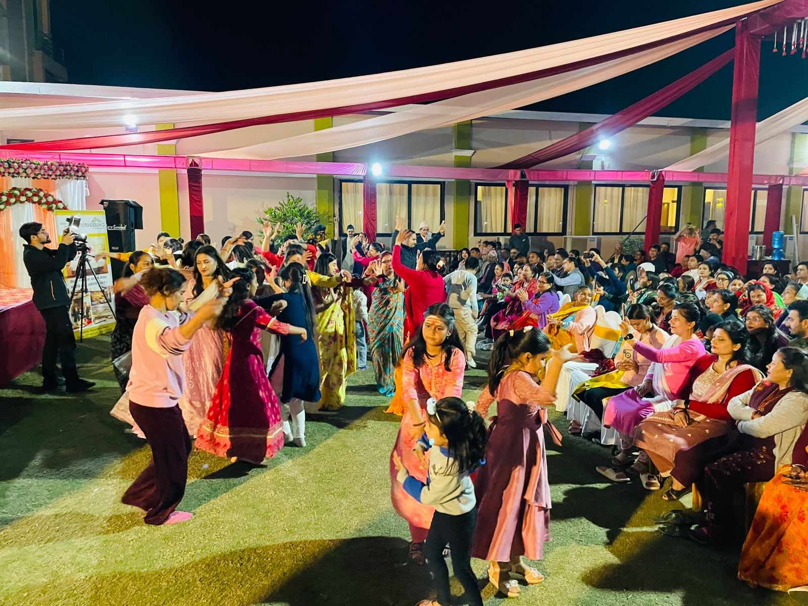 महाशिवरात्रीमा होटल पौवाका १२ वटै शाखा भजनमय