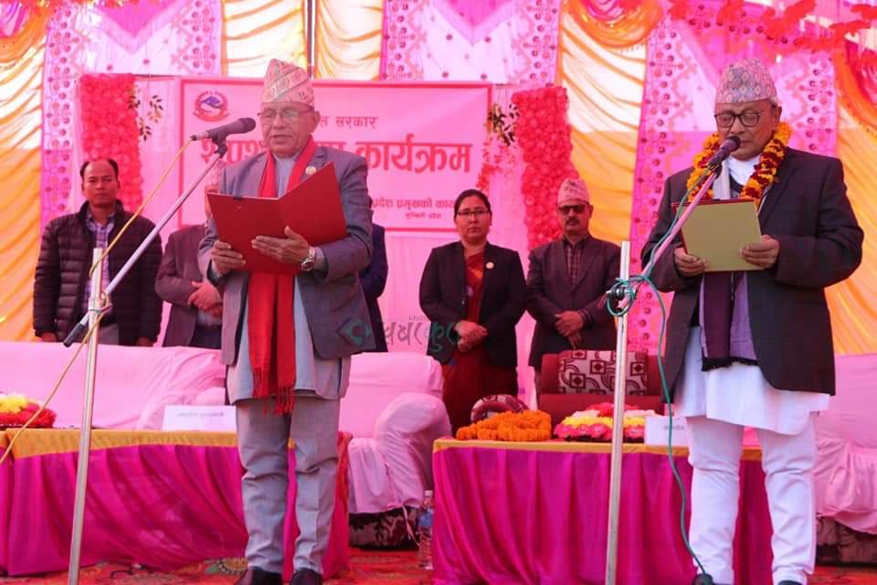 लुम्बिनीका मुख्यमन्त्री गिरिले गर्नुभयो पदभार ग्रहण
