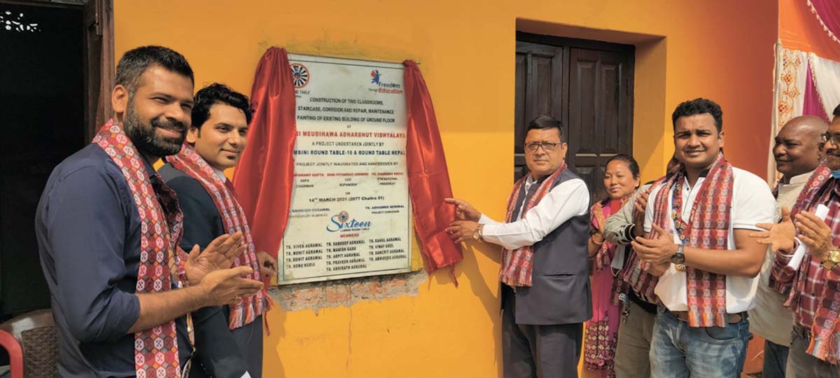 मेउडिहवा आधारभूत विद्यालयमा दुईकोठे भवन हस्तान्तरण
