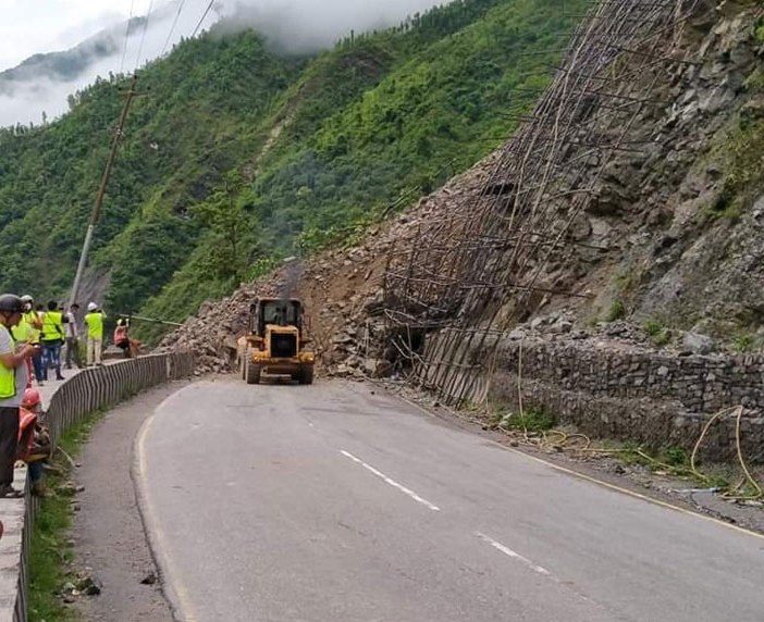 मुग्लिन–नारायणगढ सडक खण्ड फेरि अवरूद्ध