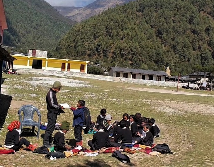 जाडो छल्न चौरमा पठन पाठन