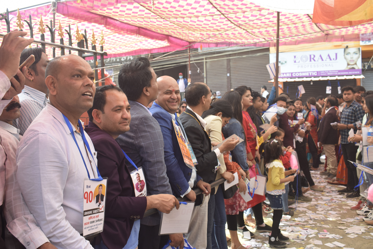 सिद्धार्थ उद्योग बाणिज्य संघमा मतदान चल्दै