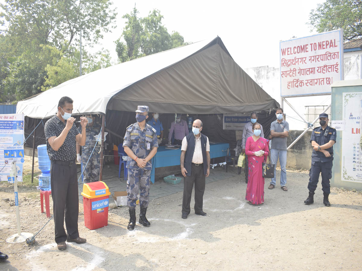 स्वास्थ्य मन्त्रालयका प्रवक्ता वेलहिया सीमानाकाको निरिक्षणमा