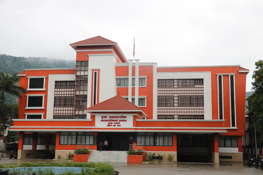 बुटवलमा बहुतले पार्किङस्थल अध्ययनको प्रक्रिया शुरु 
