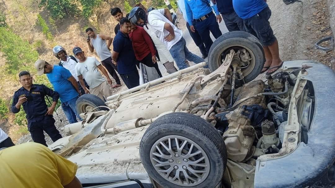 स्वर्गद्वारी दर्शन गरी फर्किएको कार दुर्घटना:  ८ जनाको मृत्यु