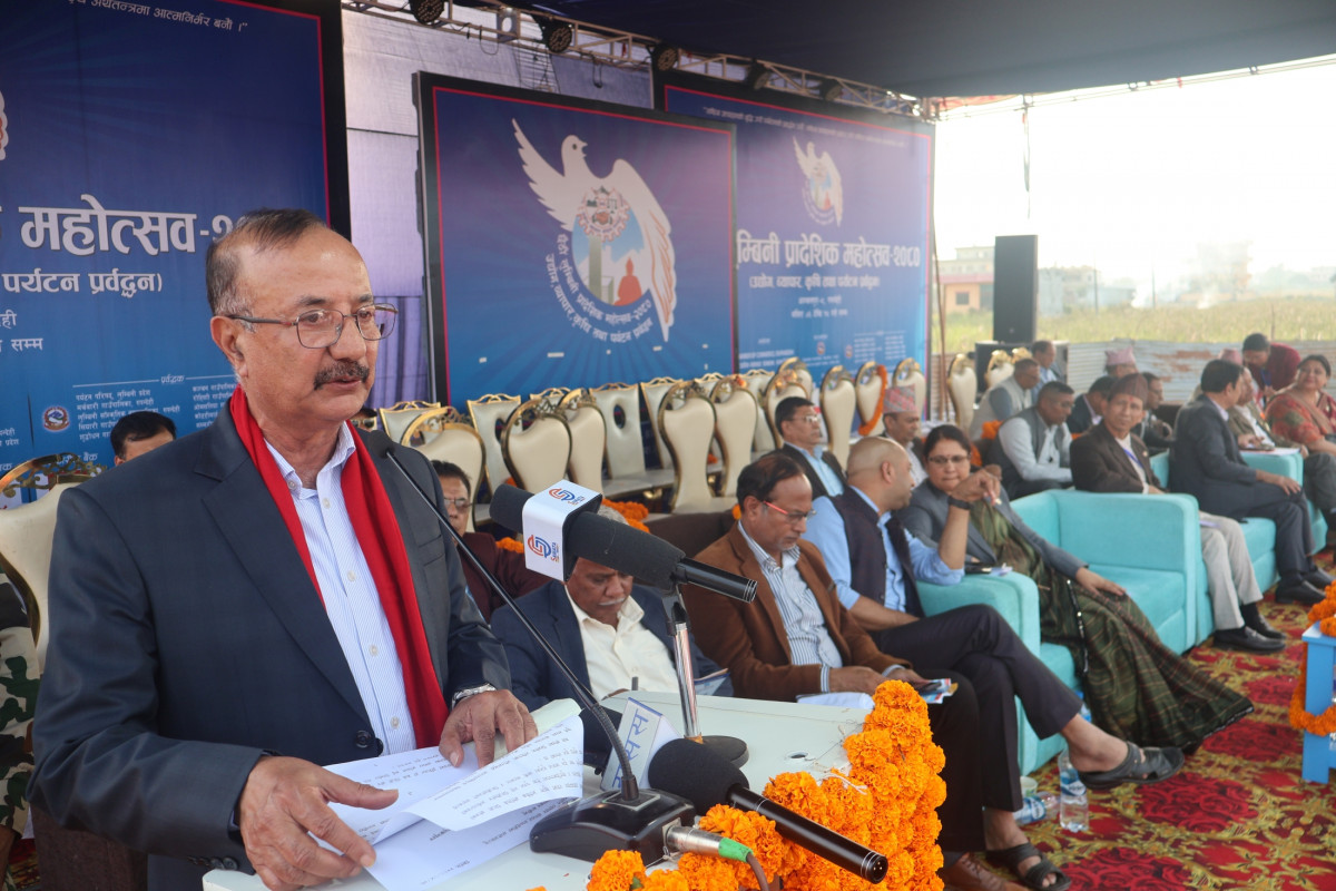 आर्थिक सङ्कट विश्वव्यापी हो, उद्योगी व्यवसायी निरास नहुनुस्ः मन्त्री रिजाल