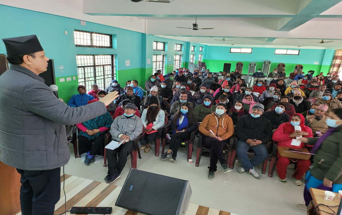 सैनामैनाका मेयर चित्र कार्की