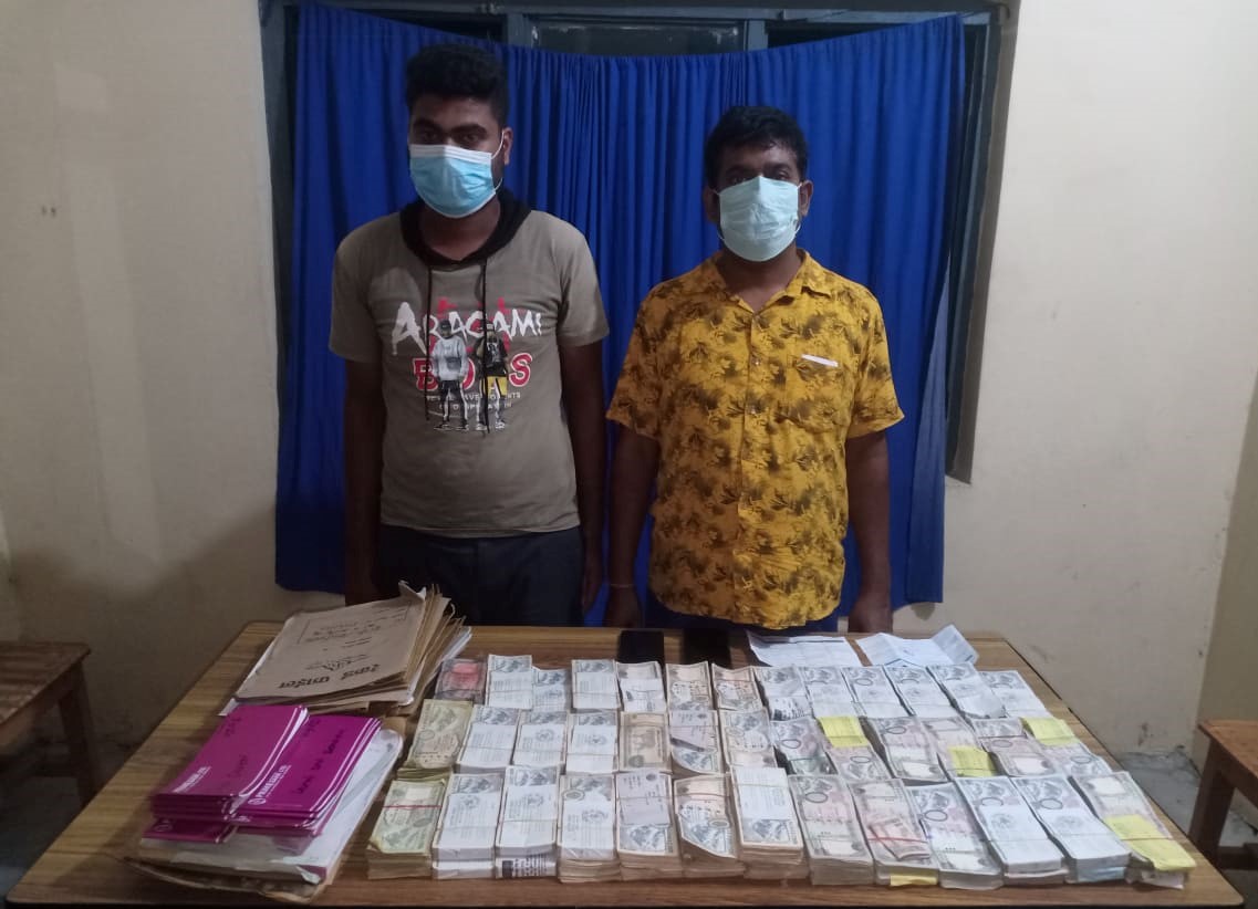 ज्वेलर्समा हुन्डी कारोबार, साढे ३८ लाखसहित सञ्चालक पक्राउ