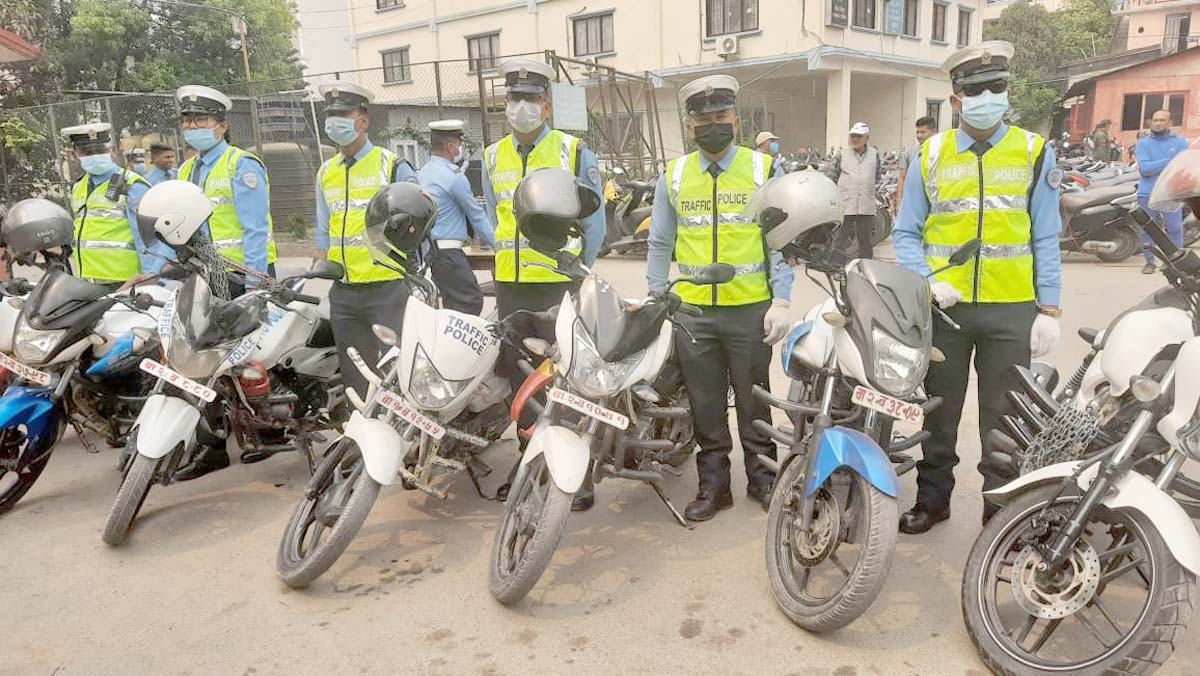 कोरिडोरको सवारी व्यवस्थापन : ट्राफिकले खटायो ‘सिएमटी’