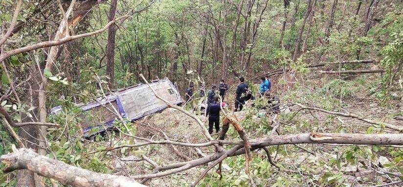 रुकुम पश्चिमका लागि छुटेको बस दाउन्नेमा दुर्घटना, चार जनाको घटनास्थलमा मृत्यु 