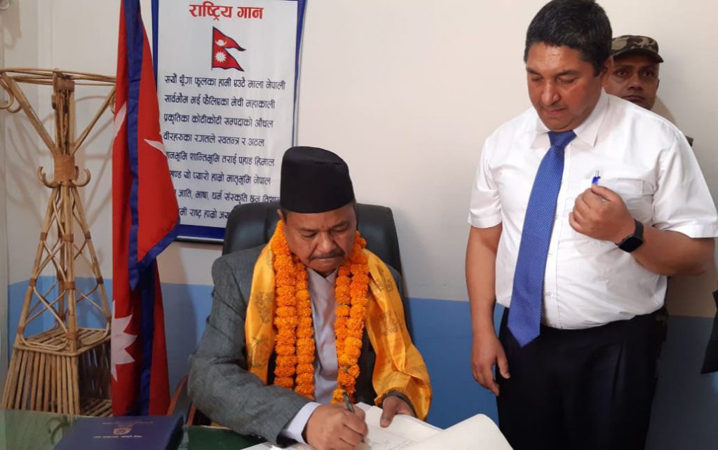 लुम्बिनी प्रदेशका मुख्यमन्त्री चौधरीद्वारा पदभार ग्रहण