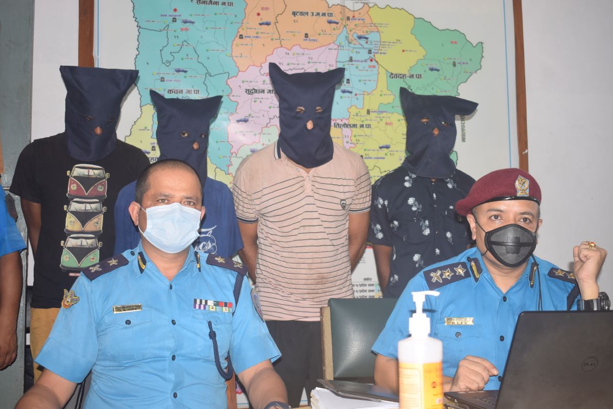 रुपन्देहीमा भारतीय चालकको हत्या गरी चामल लुटपाट गर्ने चार जना पक्राउ