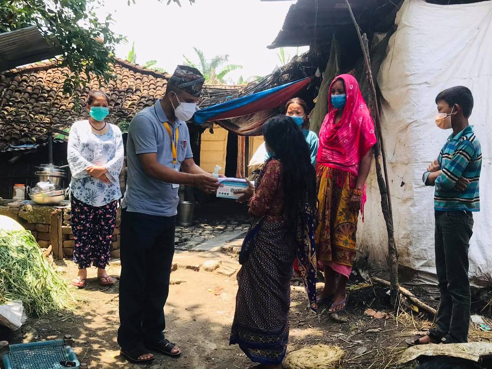 पत्रकार महासंघ रुपन्देहीद्धारा स्व. पत्रकार चौधरीको परिवारलाई सहयोग