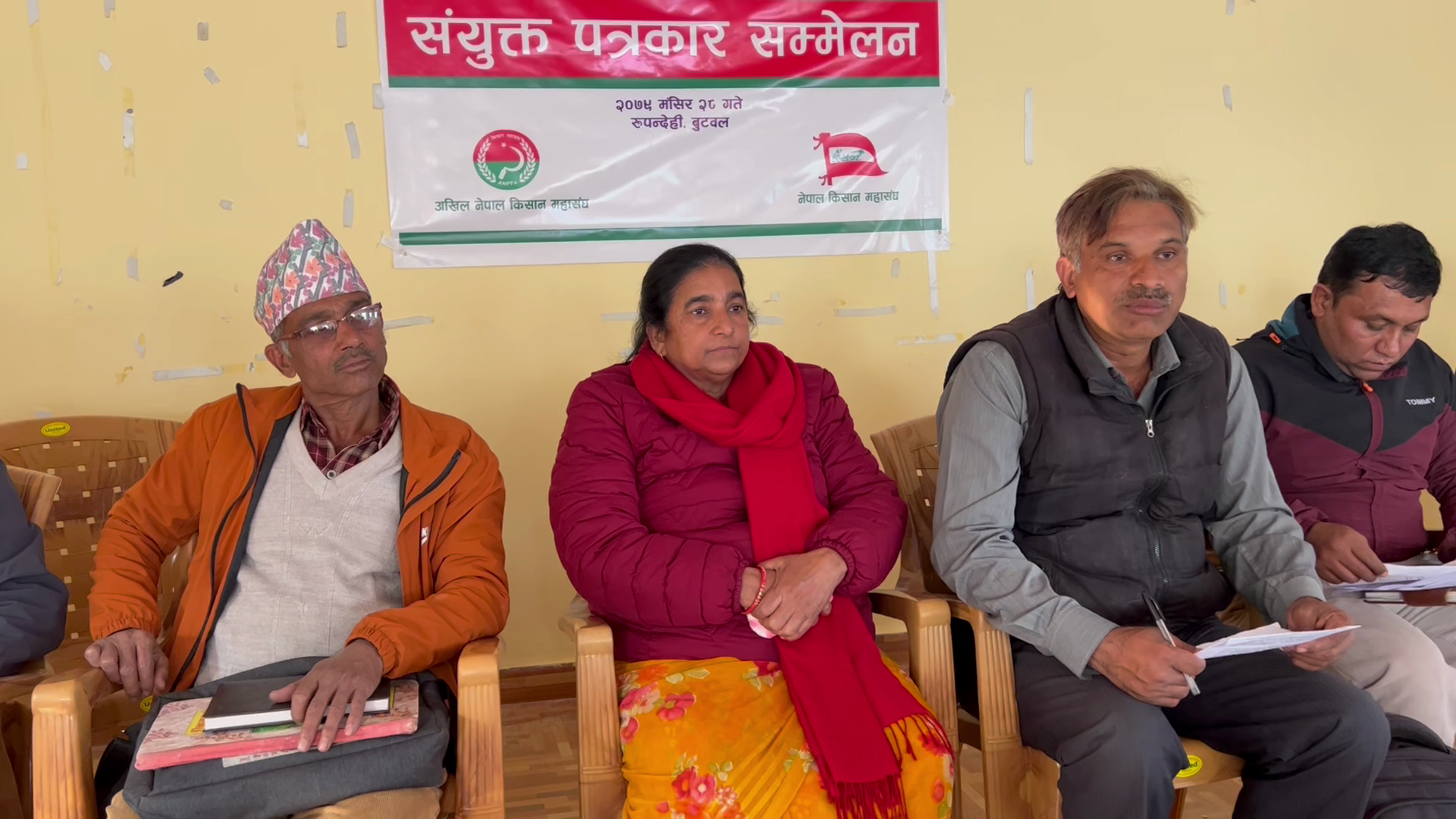 किसान आन्दोलित
