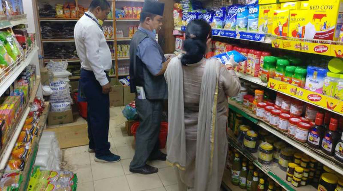 अधिकांश मिनिमार्ट नियम विपरीत सञ्चालन