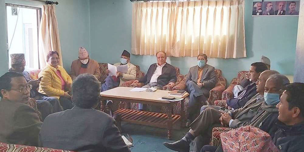 माओवादी केन्द्रको स्थायी कमिटीको बैठक जारी