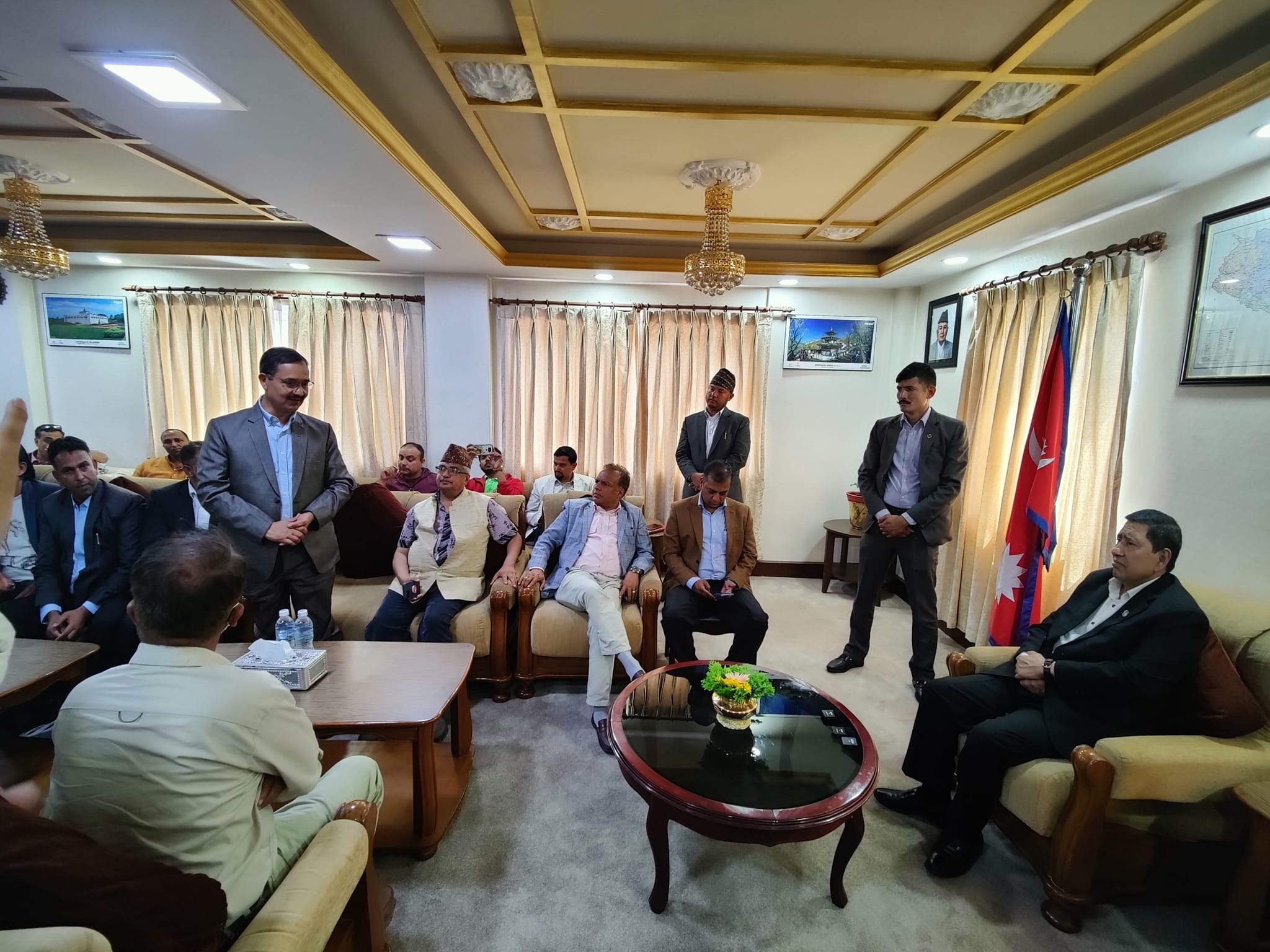 नक्कली शरणार्थी बनाई अमेरिका पठाउने जो कोहीलाई पनि कारबाही हुन्छ : उपप्रधानमन्त्री श्रेष्ठ