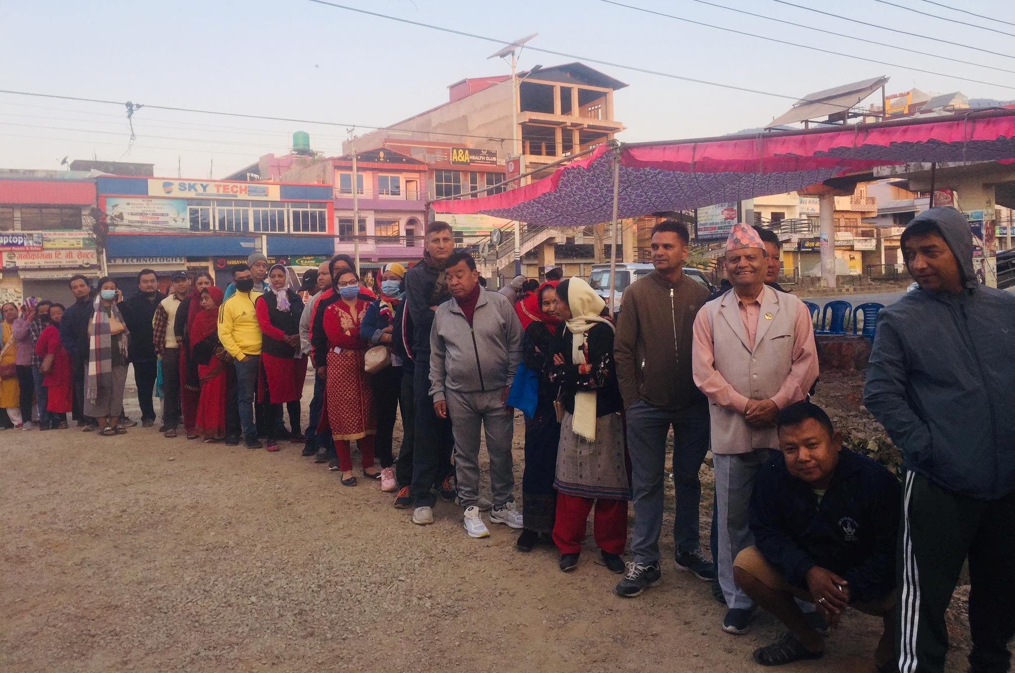 प्रतिनिधिसभा र प्रदेशसभा सदस्य निर्वाचनका लागि मतदान सुरु