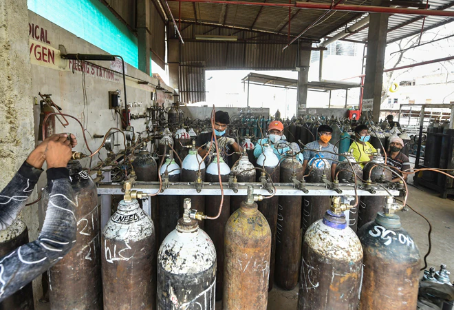 Gurkha Foundation donates 30 oxygen cylinders to Mechinagar